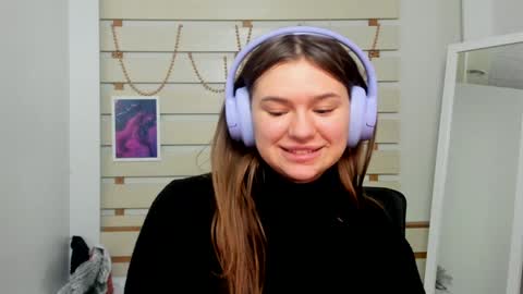 Monika online show from 8, 2, 2025