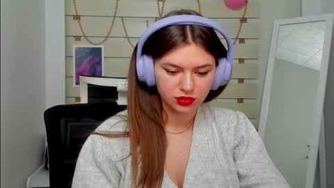 Monika online show from 24, 2, 2025