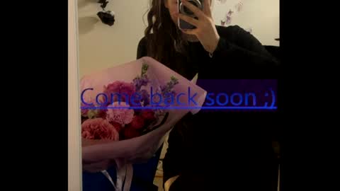 Monika online show from 8, 4, 2026