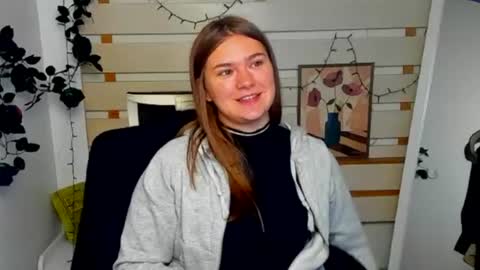 Snapshot of monika_youu chatting on 8, 7, 2026 Monika online show from 8, 7, 2026