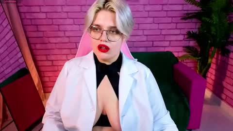 Monica online show from 21, 10, 2025