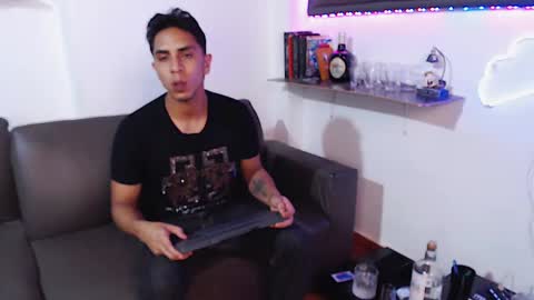 Snapshot of monkey_uchiha77 chatting on 4, 2, 2025 simon dice online show from 4, 2, 2025