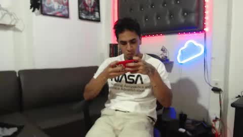 Snapshot of monkey_uchiha77 chatting on 19, 2, 2025 simon dice online show from 19, 2, 2025