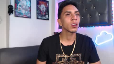 Snapshot of monkey_uchiha77 chatting on 8, 3, 2025 simon dice online show from 8, 3, 2025