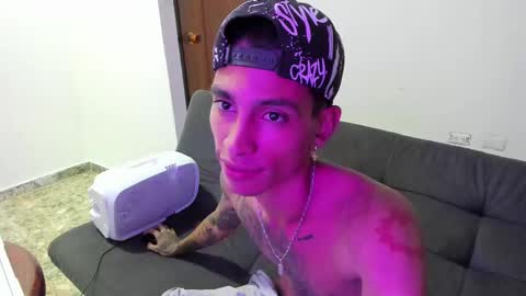 monkeyd_66 online show from 9, 1, 2025