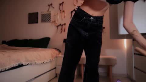 Mary online show from 20, 12, 2025