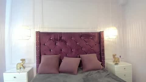   online show from 23, 11, 2025