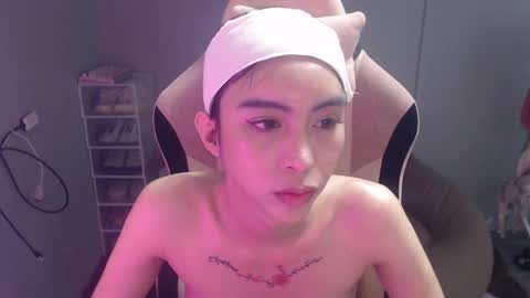 ELYSE A SIMPLE GIRL online show from 21, 1, 2025