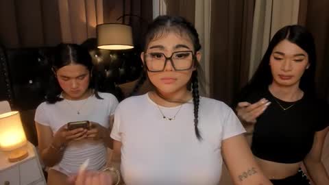 Snapshot of monstrouscockdivaontop chatting on 6, 1, 2025 Ruthie online show from 6, 1, 2025