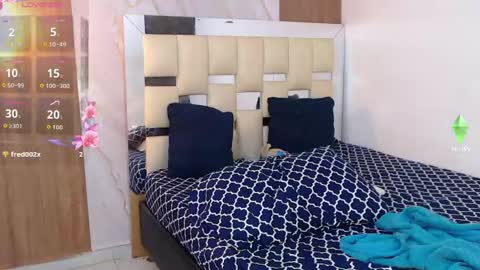 moon_and_fire_ online show from 11, 4, 2026