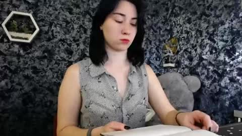 Snapshot of moon_foxy_ chatting on 24, 5, 2026 Diana online show from 24, 5, 2026