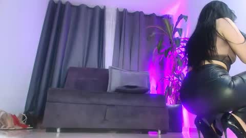 MOON online show from 10, 11, 2025