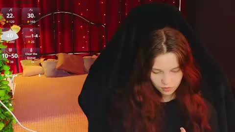 Snapshot of moonberry_yi chatting on 9, 7, 2026 VIPER online show from 9, 7, 2026
