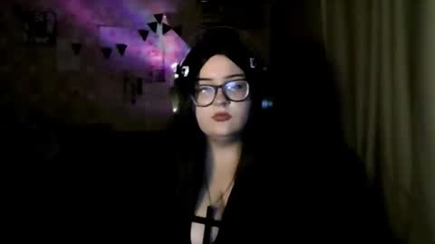 moonfairy2 online show from 23, 4, 2026