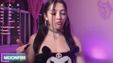 Snapshot of moonfiredance chatting on 11, 2, 2025 Nicky online show from 11, 2, 2025