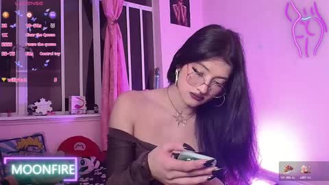 Snapshot of moonfiredance chatting on 4, 3, 2025 Nicky online show from 4, 3, 2025