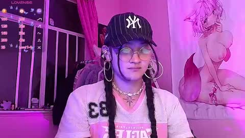 Snapshot of moonfiredance chatting on 19, 9, 2025 Nicky online show from 19, 9, 2025