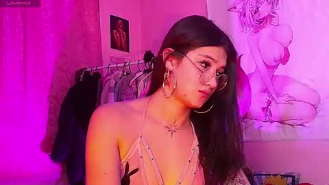 Snapshot of moonfiredance chatting on 21, 9, 2025 Nicky online show from 21, 9, 2025