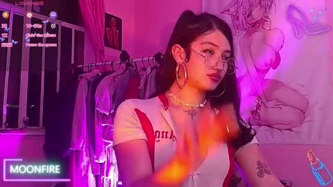 Snapshot of moonfiredance chatting on 3, 10, 2025 Nicky online show from 3, 10, 2025