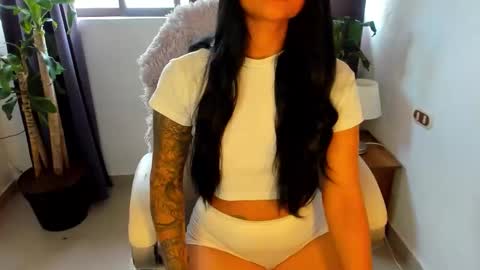 Snapshot of moonie_baddie31 chatting on 28, 9, 2025 moonie_baddie31 online show from 28, 9, 2025