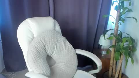 Snapshot of moonie_baddie31 chatting on 7, 1, 2026 moonie_baddie31 online show from 7, 1, 2026