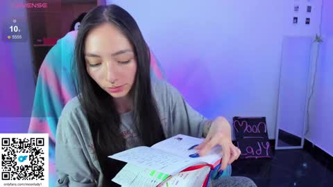 MOON  online show from 7, 12, 2024