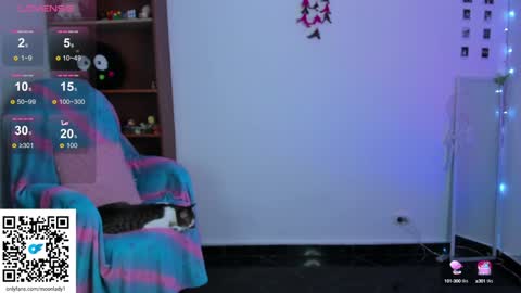 MOON  online show from 27, 1, 2025