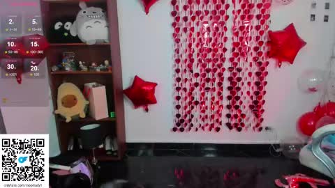 MOON  online show from 25, 2, 2025