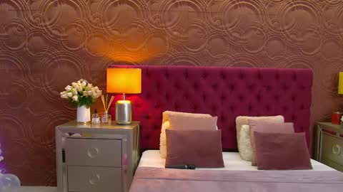 moonligt_iris online show from 14, 9, 2025