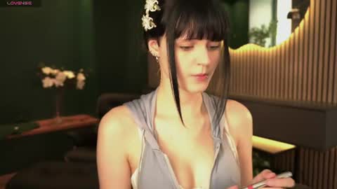 Snapshot of moonlit_desire chatting on 15, 7, 2026 Michelle online show from 15, 7, 2026