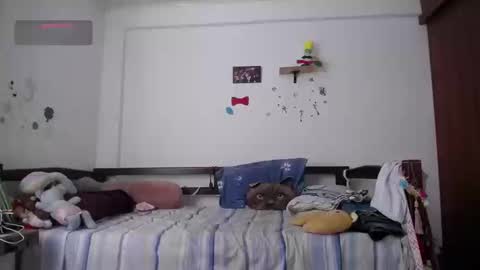 moonlunita online show from 16, 9, 2025