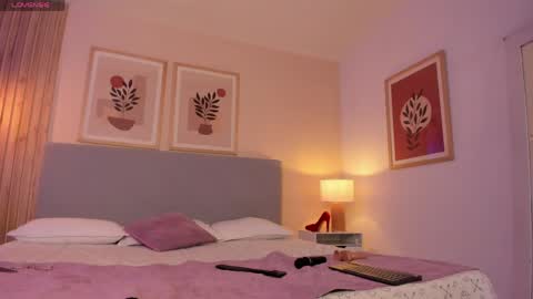 moonofhades online show from 9, 4, 2026