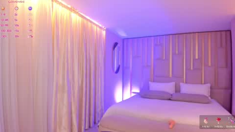 Morgan Hicks online show from 1, 2, 2025