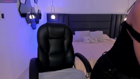 Morgan Hicks online show from 19, 9, 2025