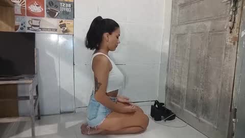 Karolina online show from 28, 2, 2025