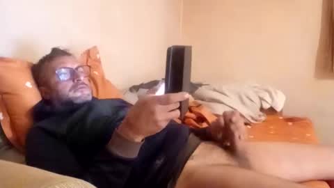 Snapshot of mospeleu chatting on 14, 5, 2026 Nomadu online show from 14, 5, 2026