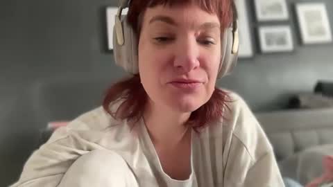 Mossy Mommy online show from 14, 2, 2025