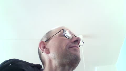 Snapshot of moviem1978 chatting on 13, 7, 2026 Frederik online show from 13, 7, 2026