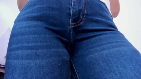 Snapshot of moxa_hot chatting on 19, 12, 2024 moxa hot online show from 19, 12, 2024