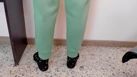 Snapshot of moxa_hot chatting on 2, 1, 2025 moxa hot online show from 2, 1, 2025