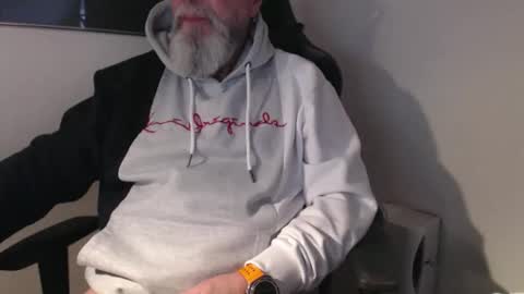 mr_boombastic2021 online show from 10, 4, 2026