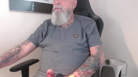 mr_boombastic2021 online show from 22, 5, 2026