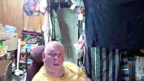 mr_canoe_licker_69 online show from 16, 12, 2024