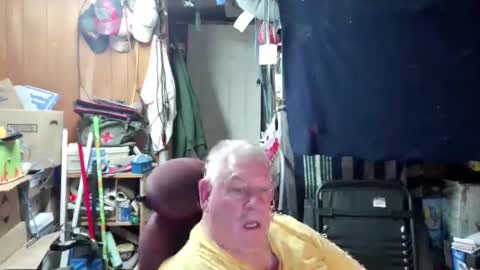 mr_canoe_licker_69 online show from 19, 12, 2024