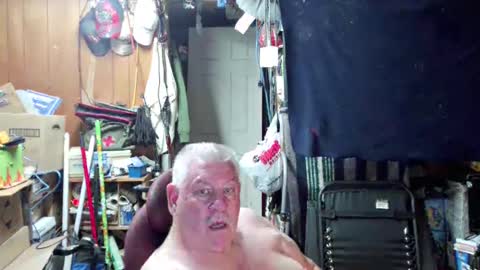 mr_canoe_licker_69 online show from 25, 12, 2024