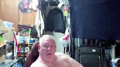 mr_canoe_licker_69 online show from 30, 12, 2024