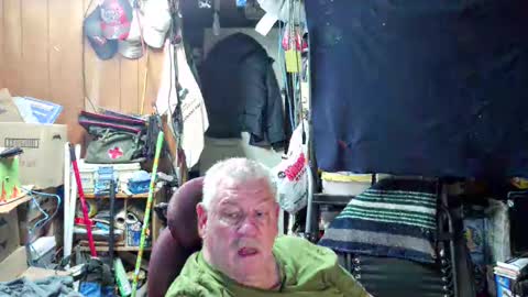 mr_canoe_licker_69 online show from 2, 1, 2025