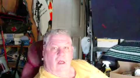 mr_canoe_licker_69 online show from 17, 1, 2025
