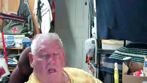 mr_canoe_licker_69 online show from 18, 1, 2025