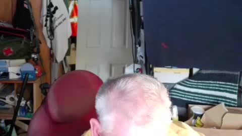 mr_canoe_licker_69 online show from 24, 1, 2025